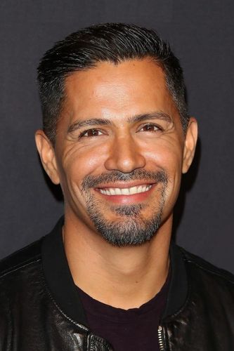 Jay Hernandez