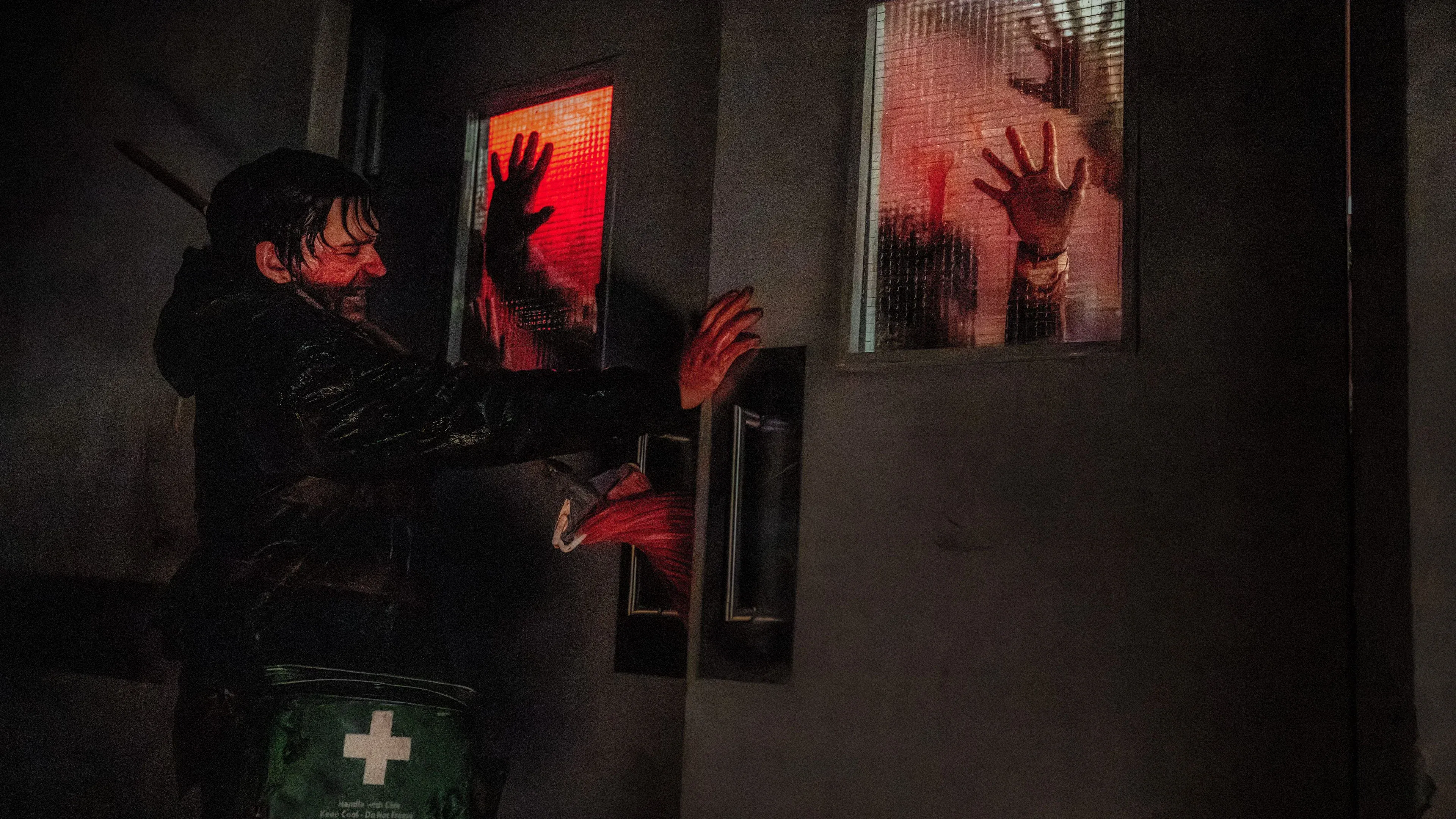 Resident Evil: Noche Cero hero picture