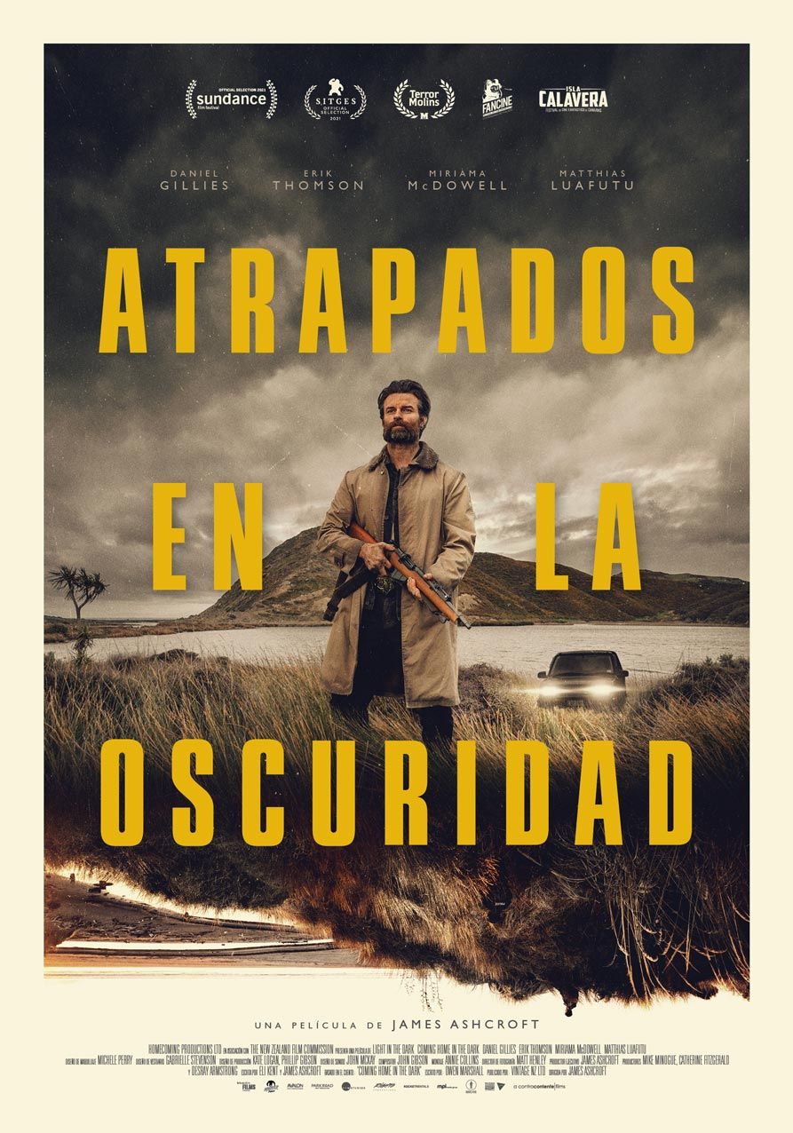 Atrapados en la oscuridad poster image